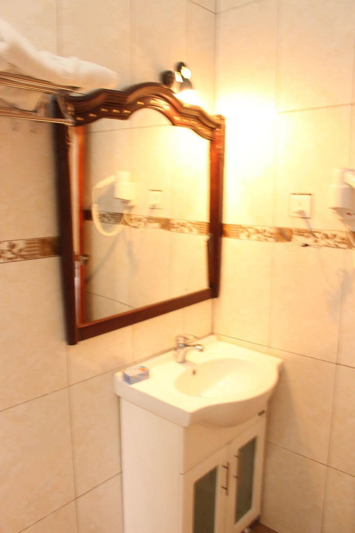 Taye Belay Hotel Gonder Exterior foto