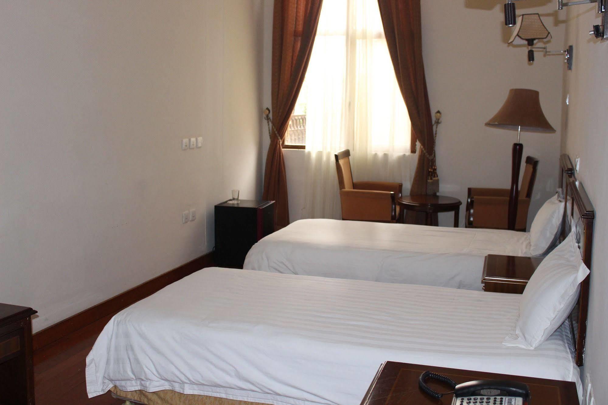 Taye Belay Hotel Gonder Exterior foto