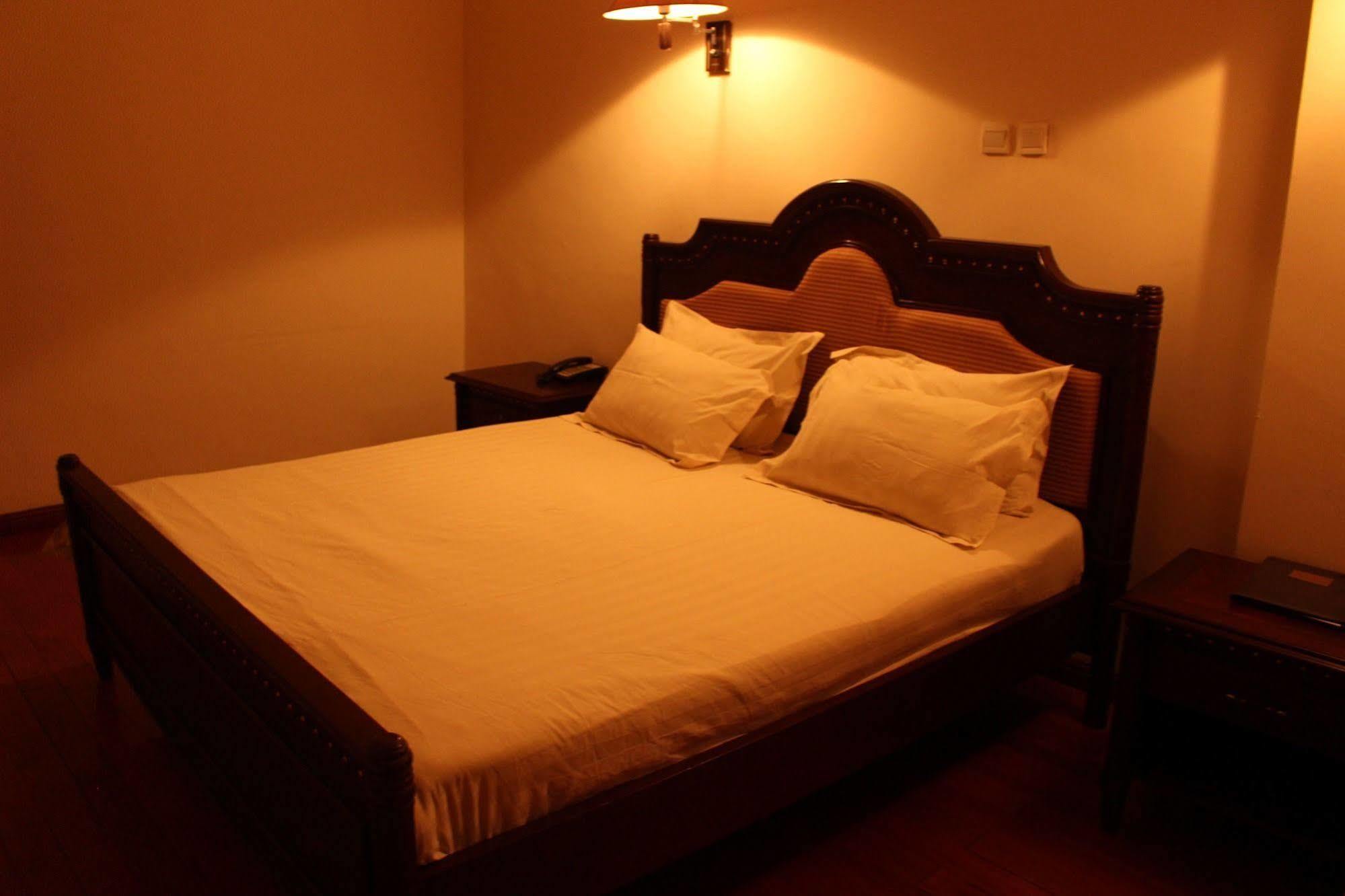 Taye Belay Hotel Gonder Exterior foto