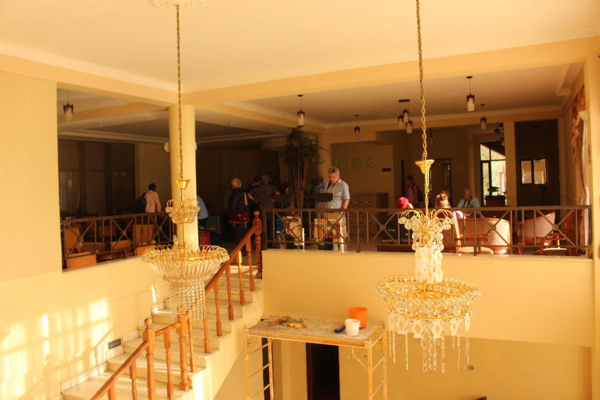 Taye Belay Hotel Gonder Exterior foto