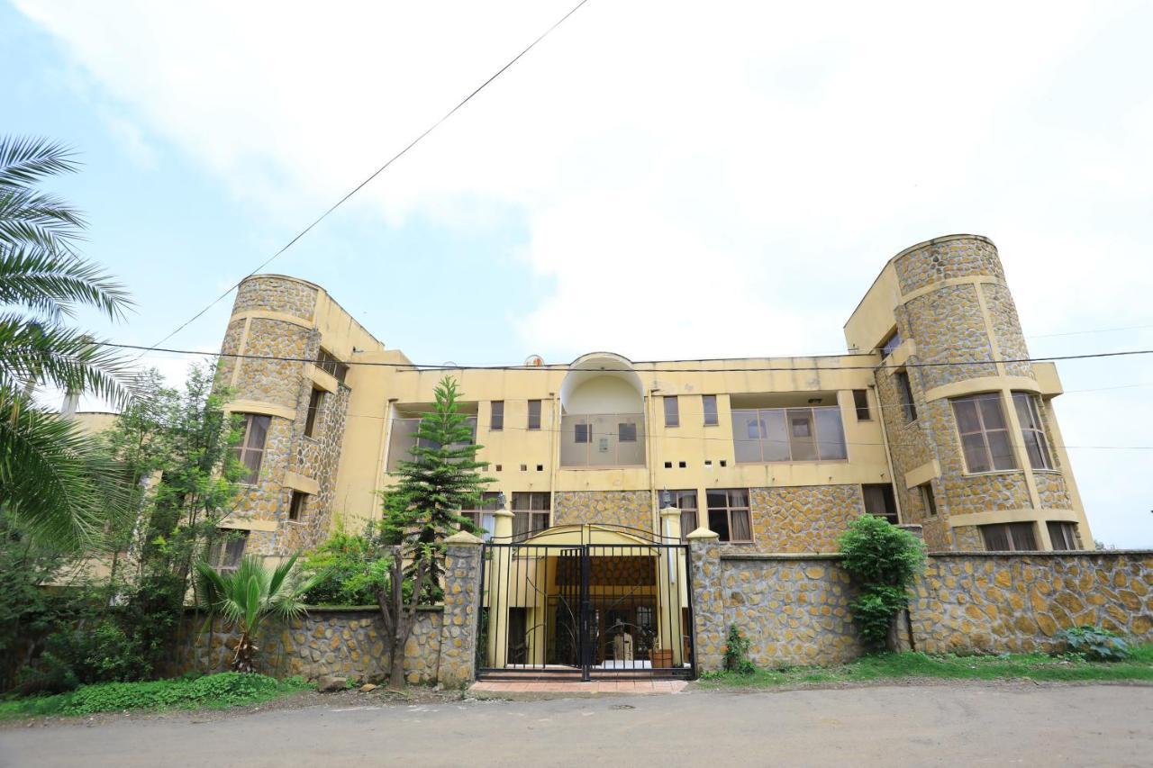 Taye Belay Hotel Gonder Exterior foto